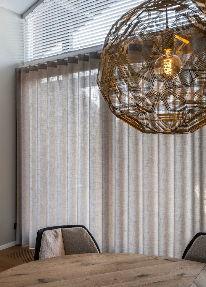 Gordijnen: Een Stijlvolle Omlijsting van Jouw Interieur